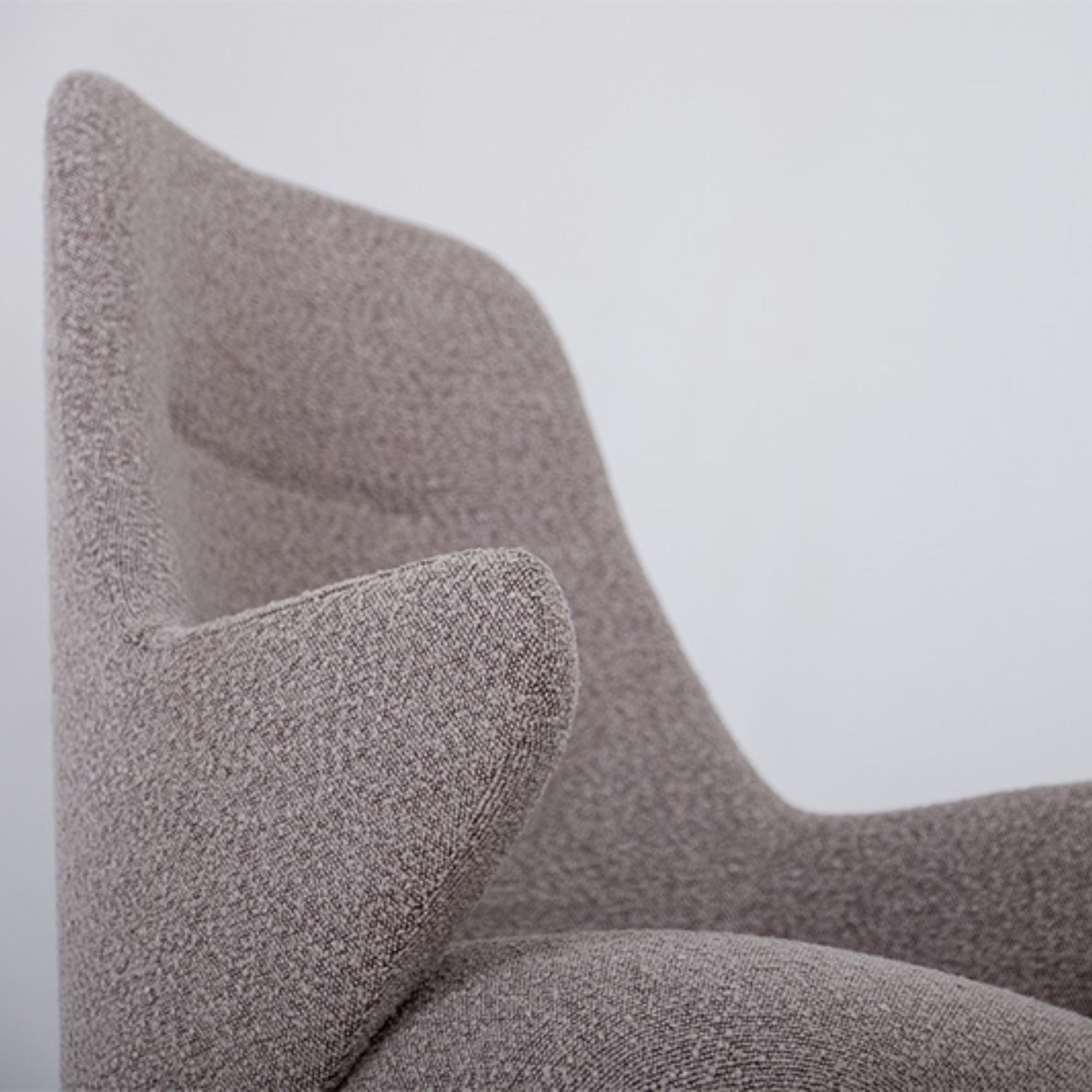 Armchair Oxyq